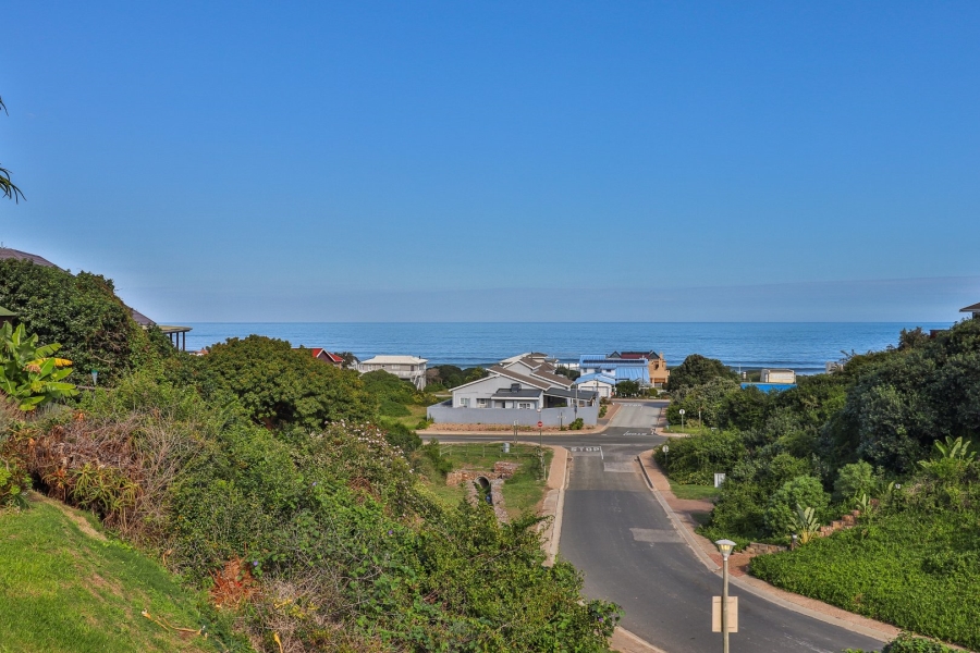 4 Bedroom Property for Sale in Outeniqua Strand Western Cape